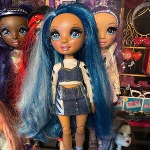 Rainbow High Skylar Bradshaw doll